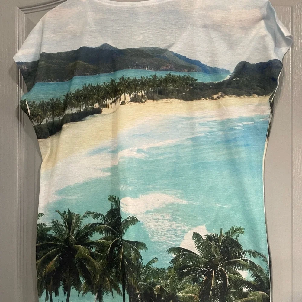 Chico's White and Blue Graphic T-Shirt